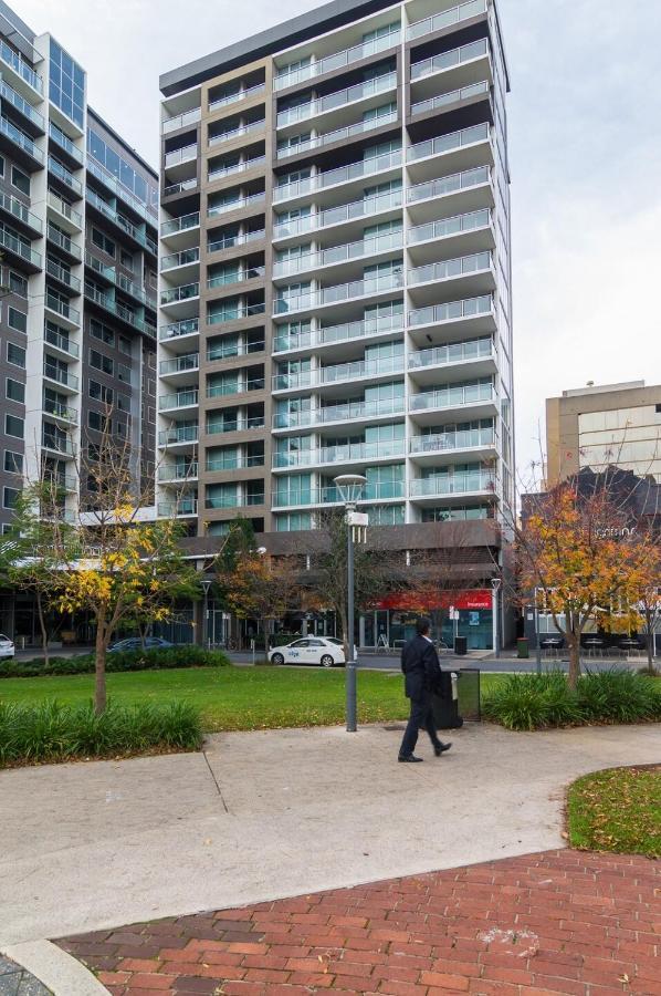 Lux 2Br Apt On Hindmarsh Sq-Pool-Gym-Sauna-Parking Adelaide Esterno foto
